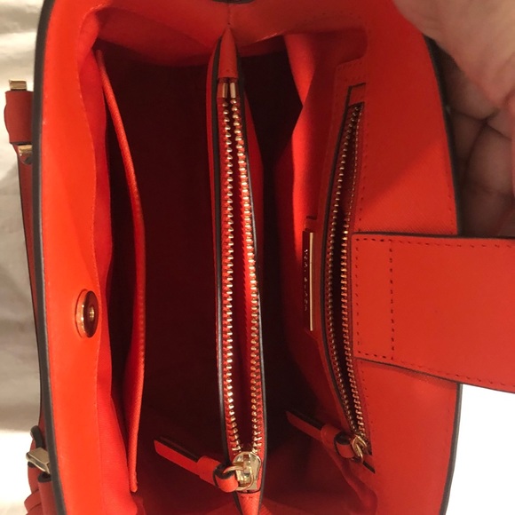 Tory Burch Robinson Birds Purse - Picture 5 of 7